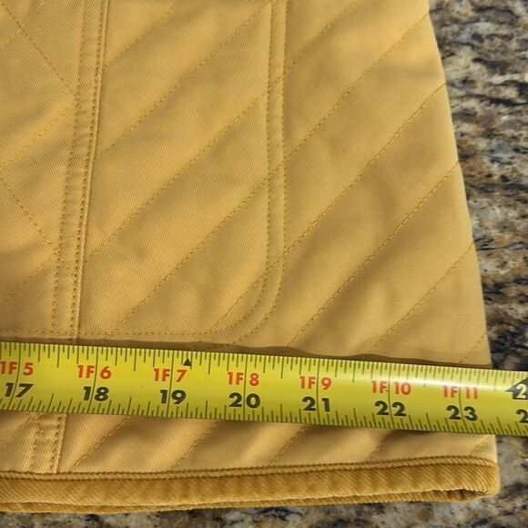 Orvis Mustard Yellow Women’s Mock Neck Quilted Vest Size XL - Picture 8 of 9
